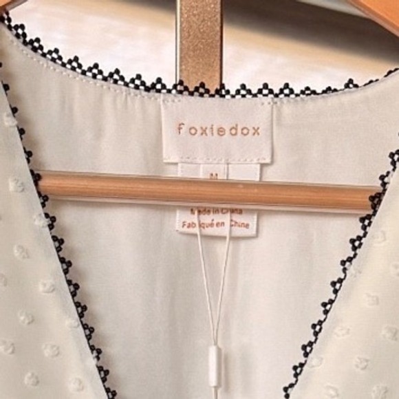 Anthropologie Foxiedox Ivory Swiss Dot Cold Shoulder Lace Trim Wrap Dress M - Picture 7 of 7